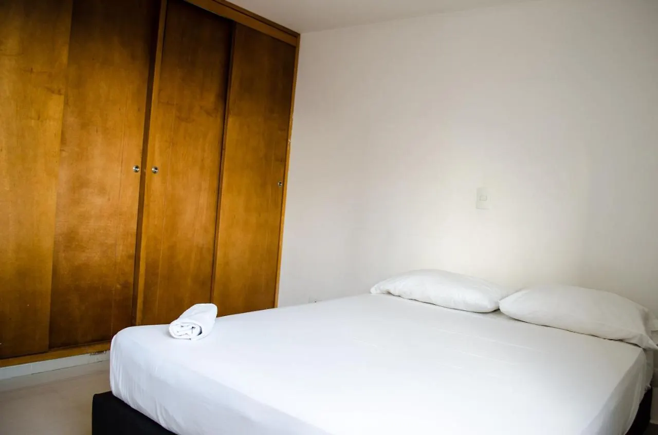 Apartahotel Acropolis Medellin 0*,